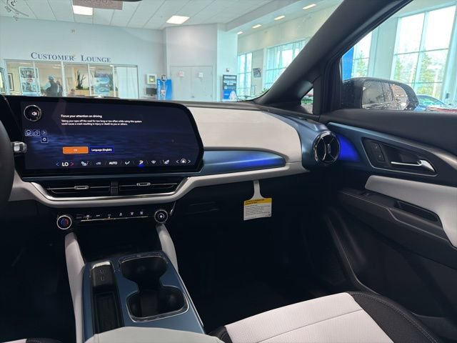 New 2026 Chevrolet Equinox EV LT image 26