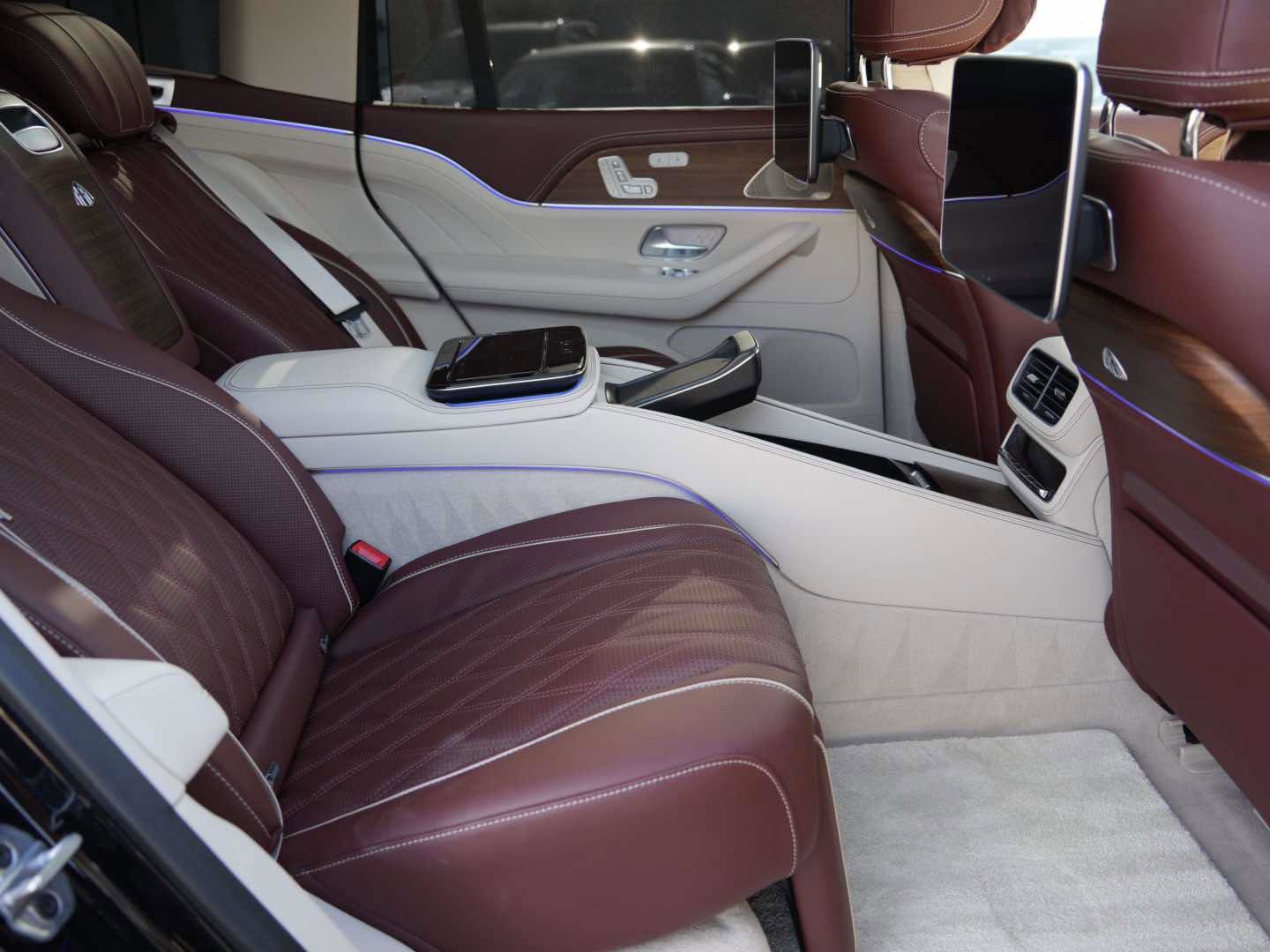 Used 2026 Mercedes-Benz Maybach GLS 600 Maybach GLS 600 4MATIC SUV AWD image 27