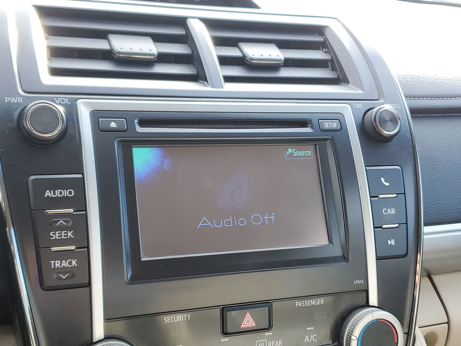 Used 2012 Toyota Camry LE image 27