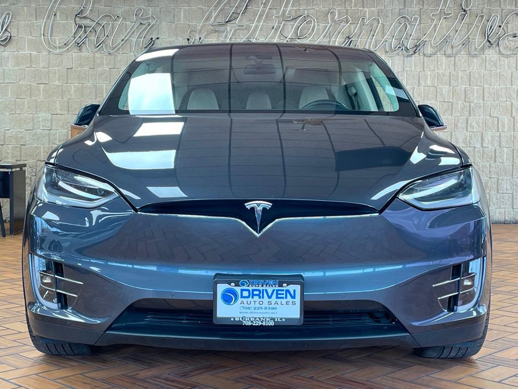 Used 2016 Tesla Model X 90D image 4