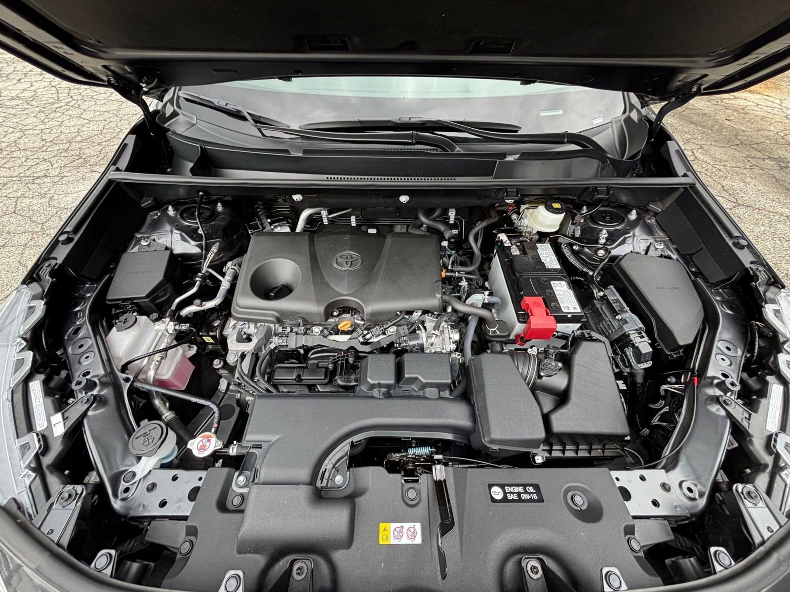 Used 2025 Toyota RAV4 XLE image 32