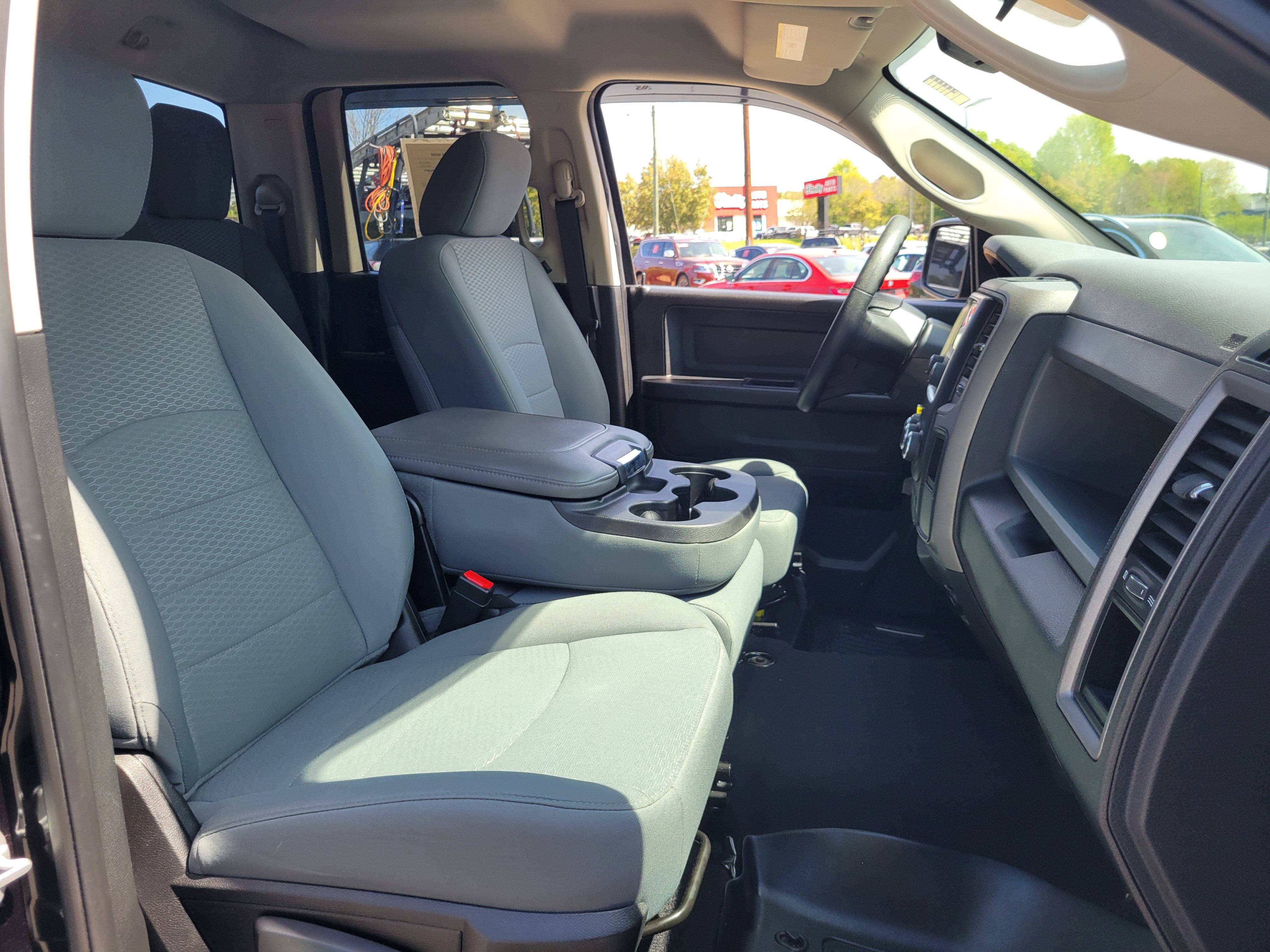 Used 2017 RAM 1500 Express image 17