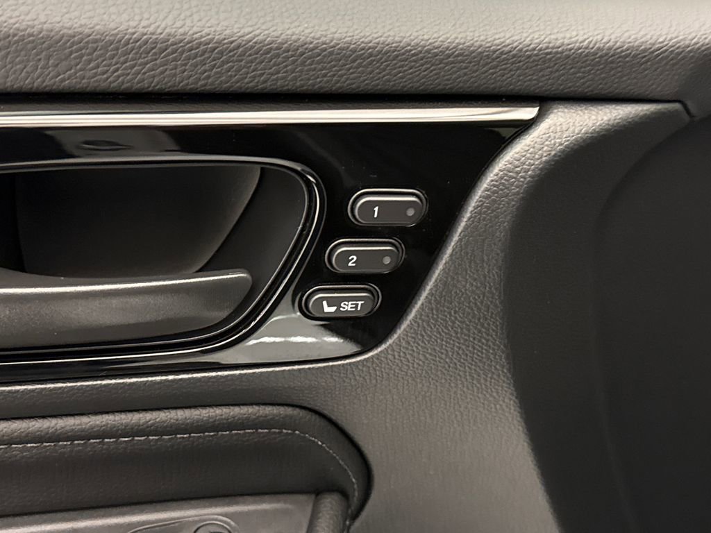 New 2026 Honda Odyssey Touring image 23