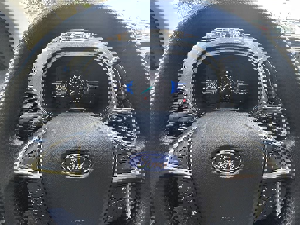 Used 2023 Ford Edge SEL AWD/4WD image 15