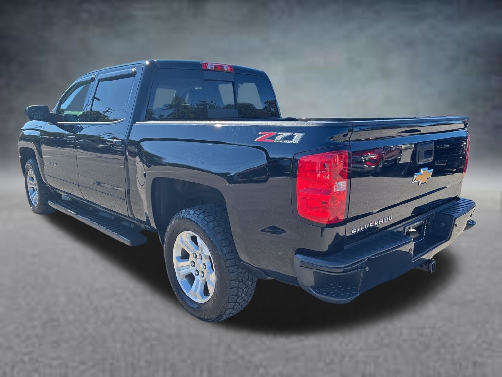 Used 2018 Chevrolet Silverado 1500 LT w/ All Star Edition AWD/4WD image 3