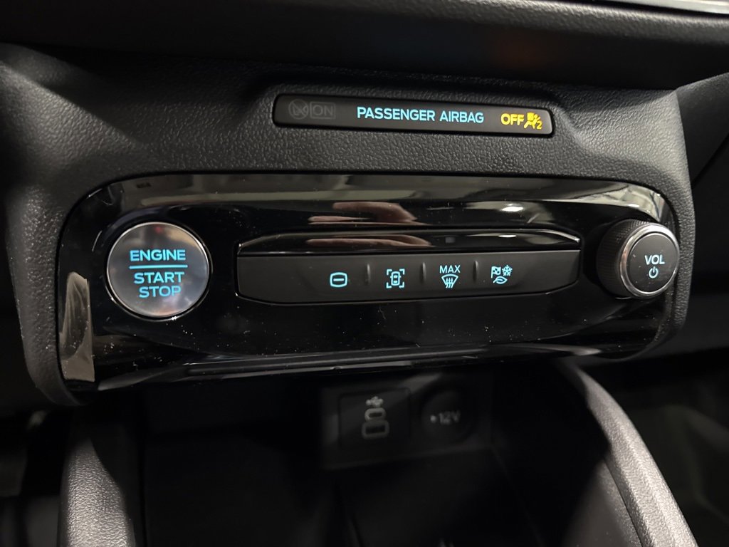 New 2025 Ford Escape SE w/ Class II Trailer Tow Package image 31