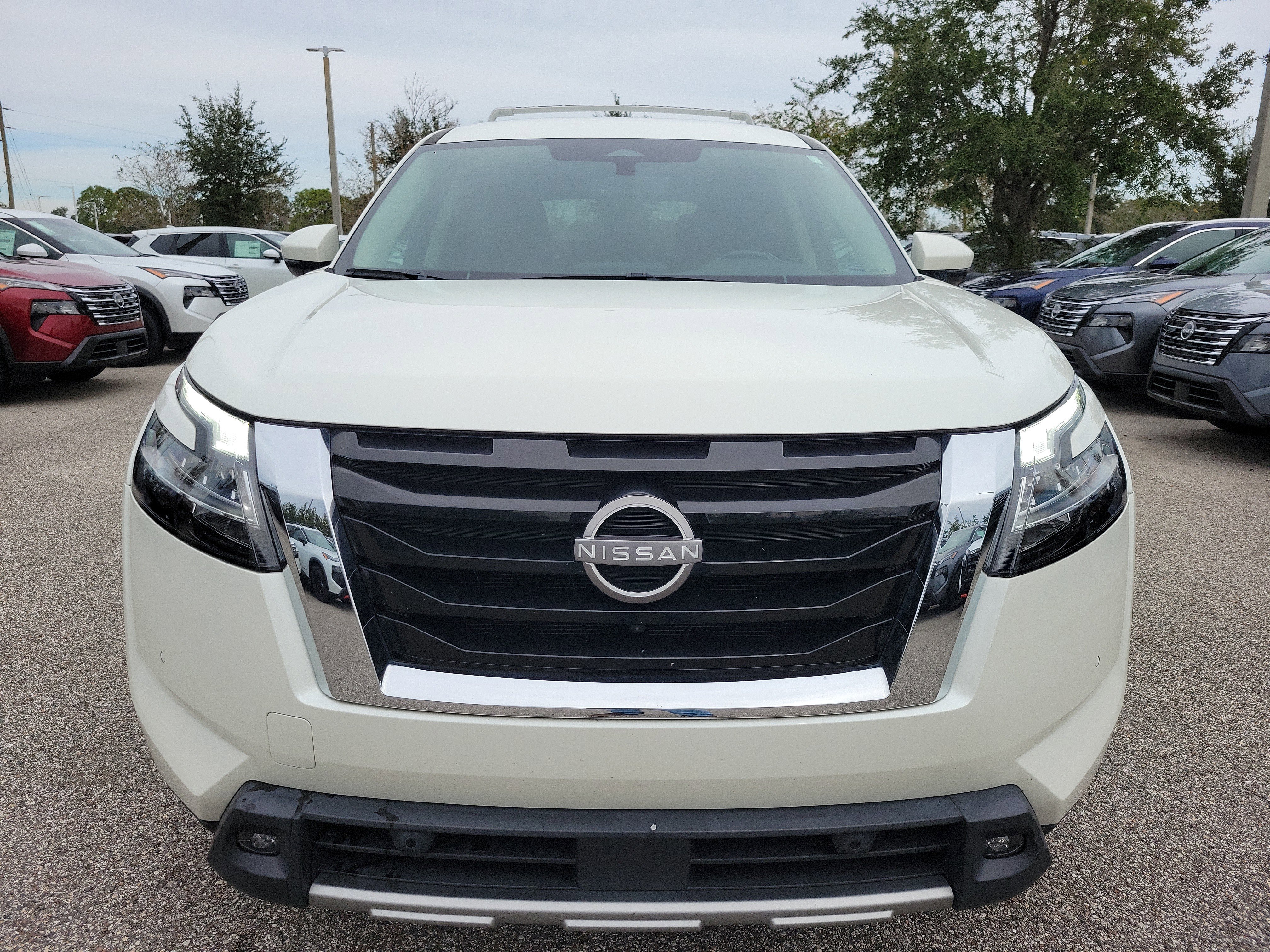 Certified 2023 Nissan Pathfinder SL w/ Cargo Package image 2