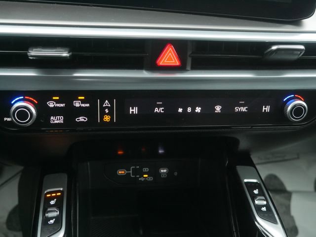 Used 2025 Kia Sorento SX FWD image 47