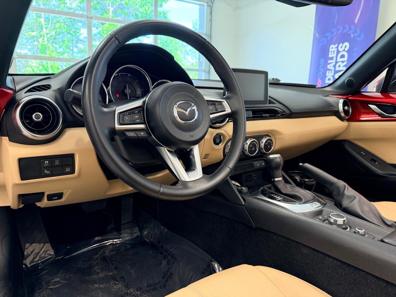 Used 2017 MAZDA MX-5 Miata Grand Touring RWD image 21