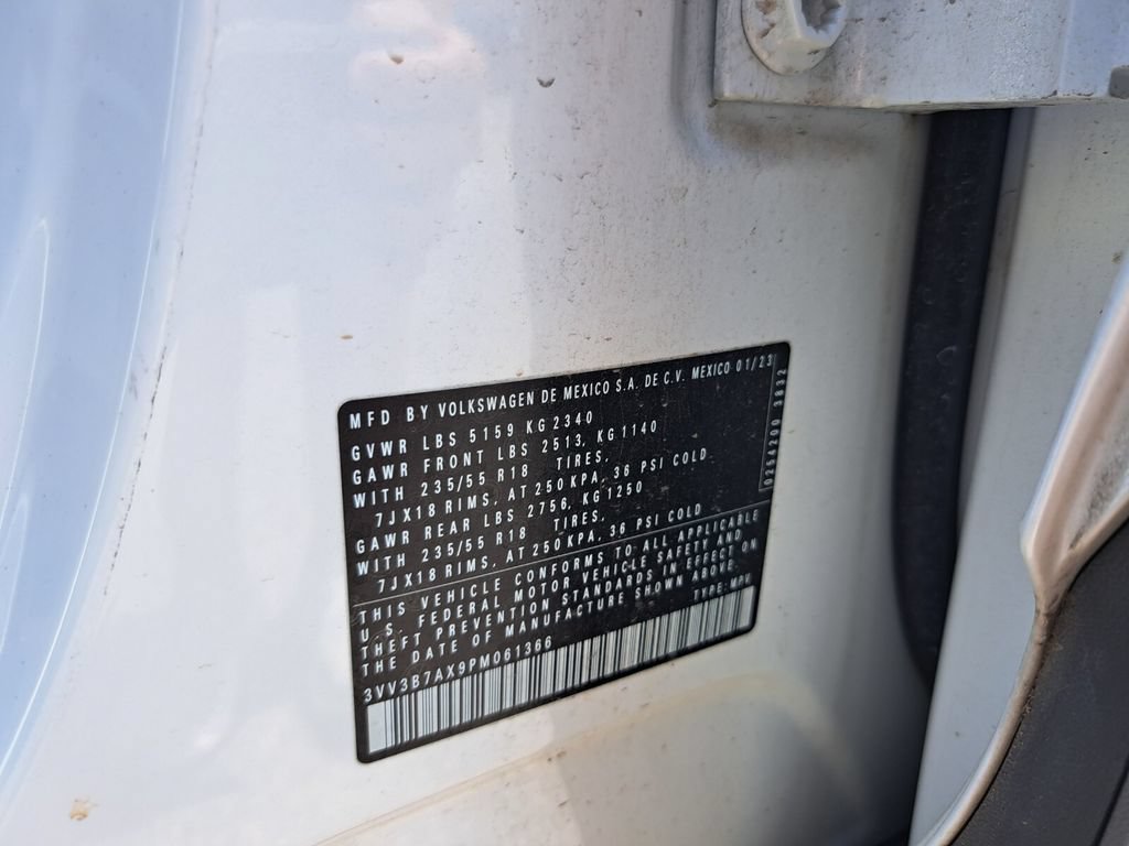 Used 2023 Volkswagen Tiguan SE FWD image 27