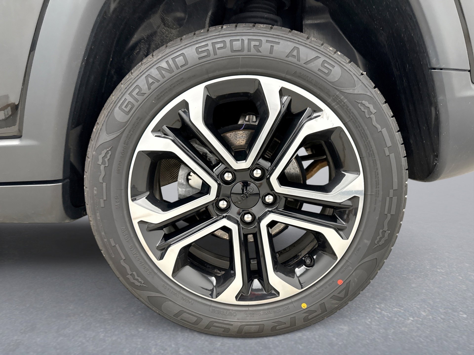 Used 2022 Jeep Compass Limited AWD/4WD image 12
