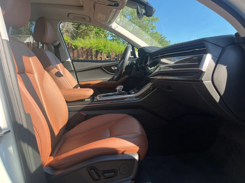 Used 2023 Audi Q7 2.0T Premium w/ Convenience Package AWD/4WD image 16