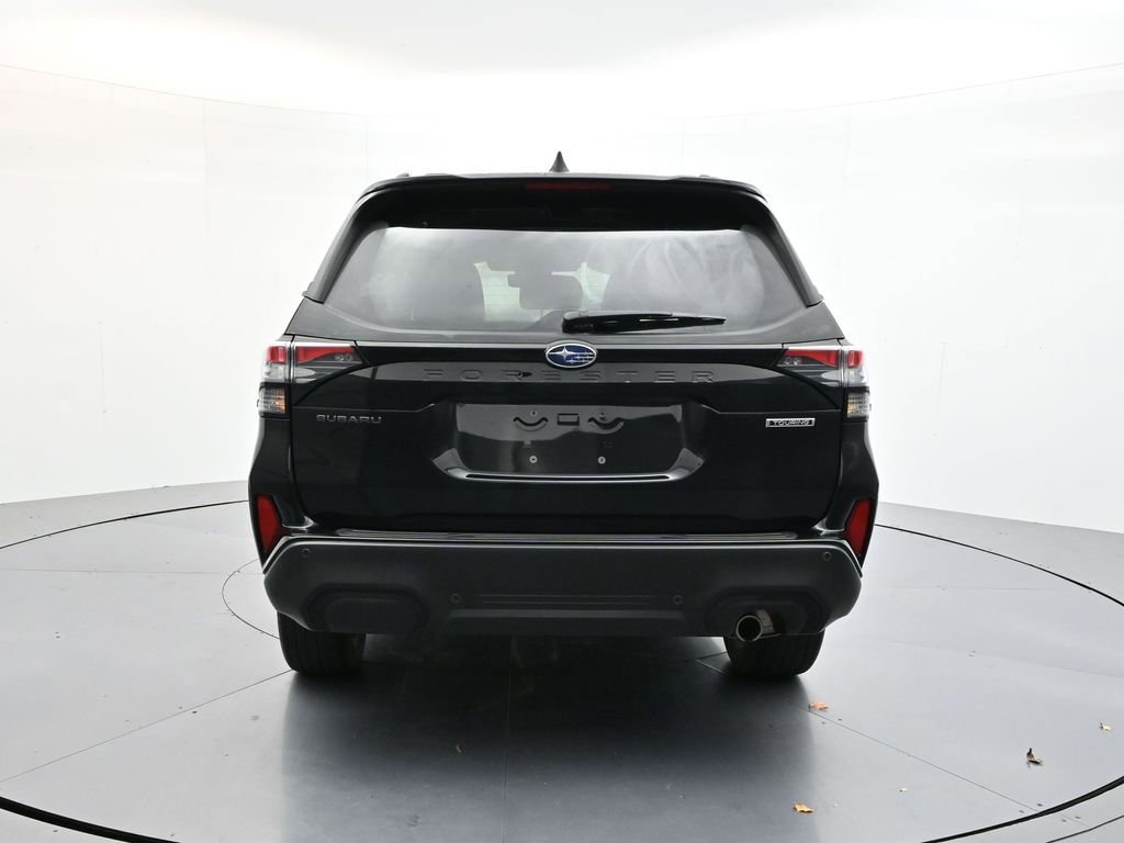 Used 2025 Subaru Forester Touring AWD/4WD image 6