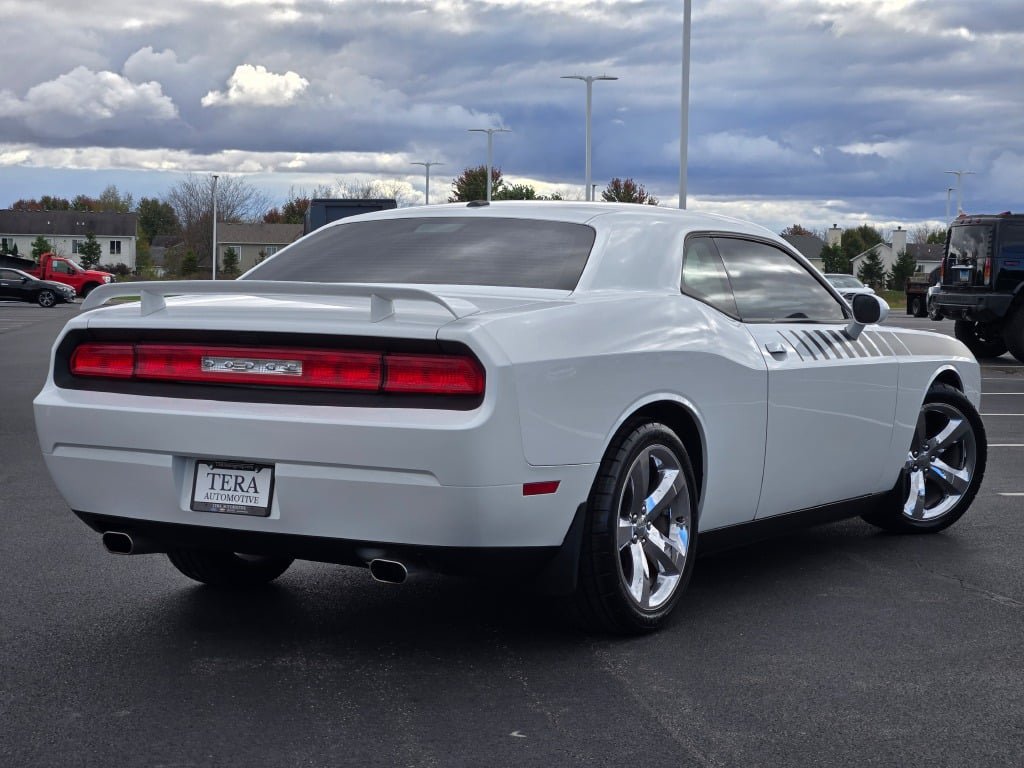 Used 2012 Dodge Challenger R/T Plus RWD image 9