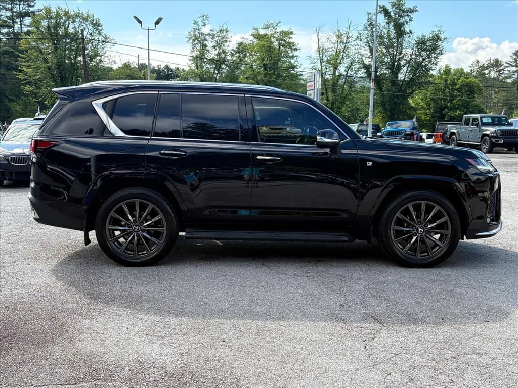 Used 2024 Lexus LX 600 F Sport AWD/4WD image 3