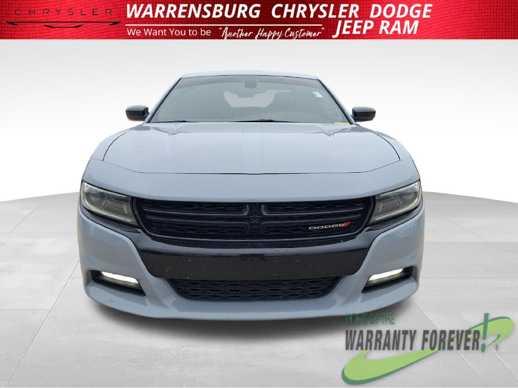 Used 2022 Dodge Charger SXT w/ Blacktop Package AWD/4WD image 10