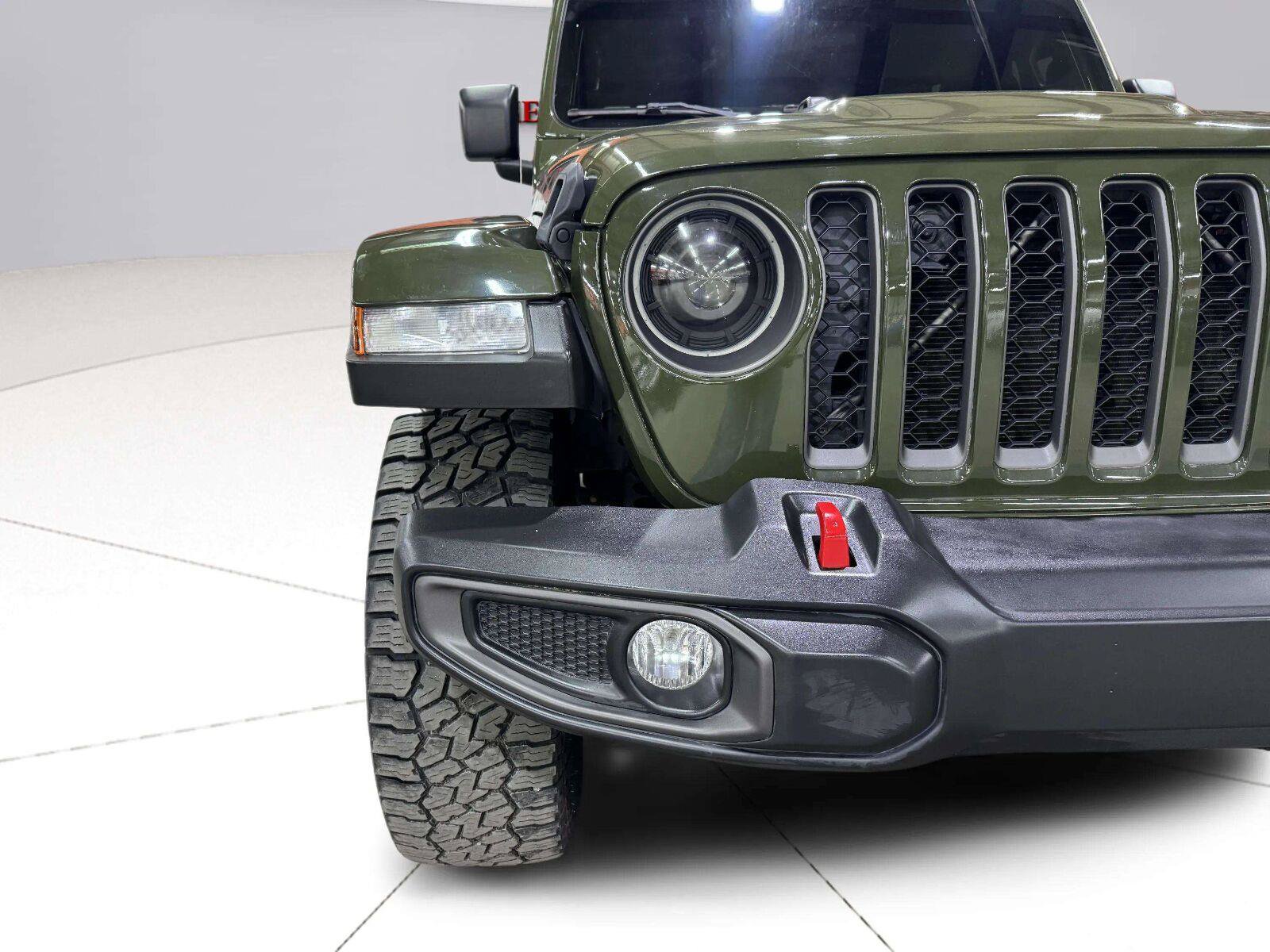 Used 2021 Jeep Gladiator Rubicon w/ Trailer Tow Package AWD/4WD image 11