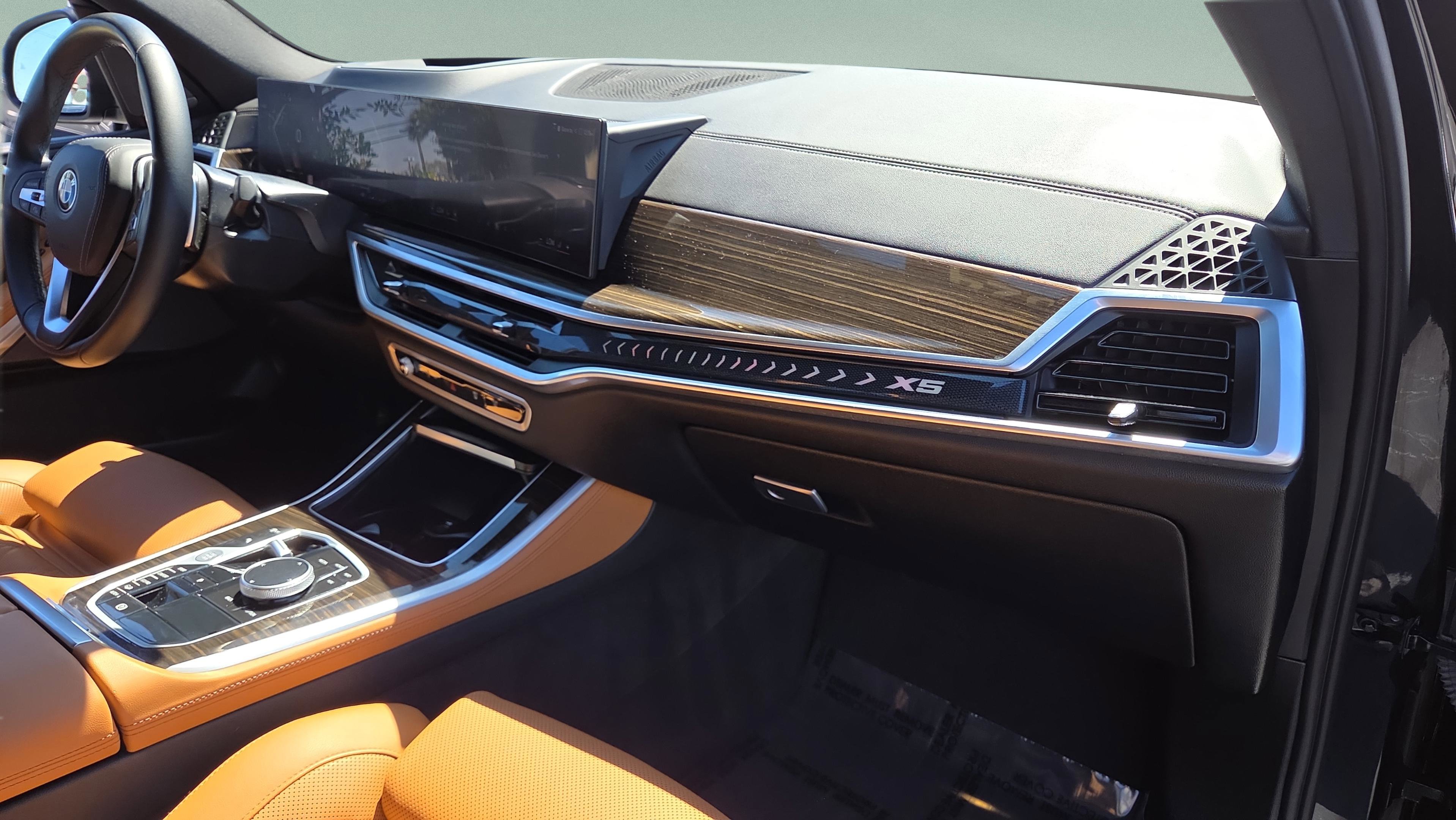 Certified 2024 BMW X5 xDrive40i w/ Premium Package image 21