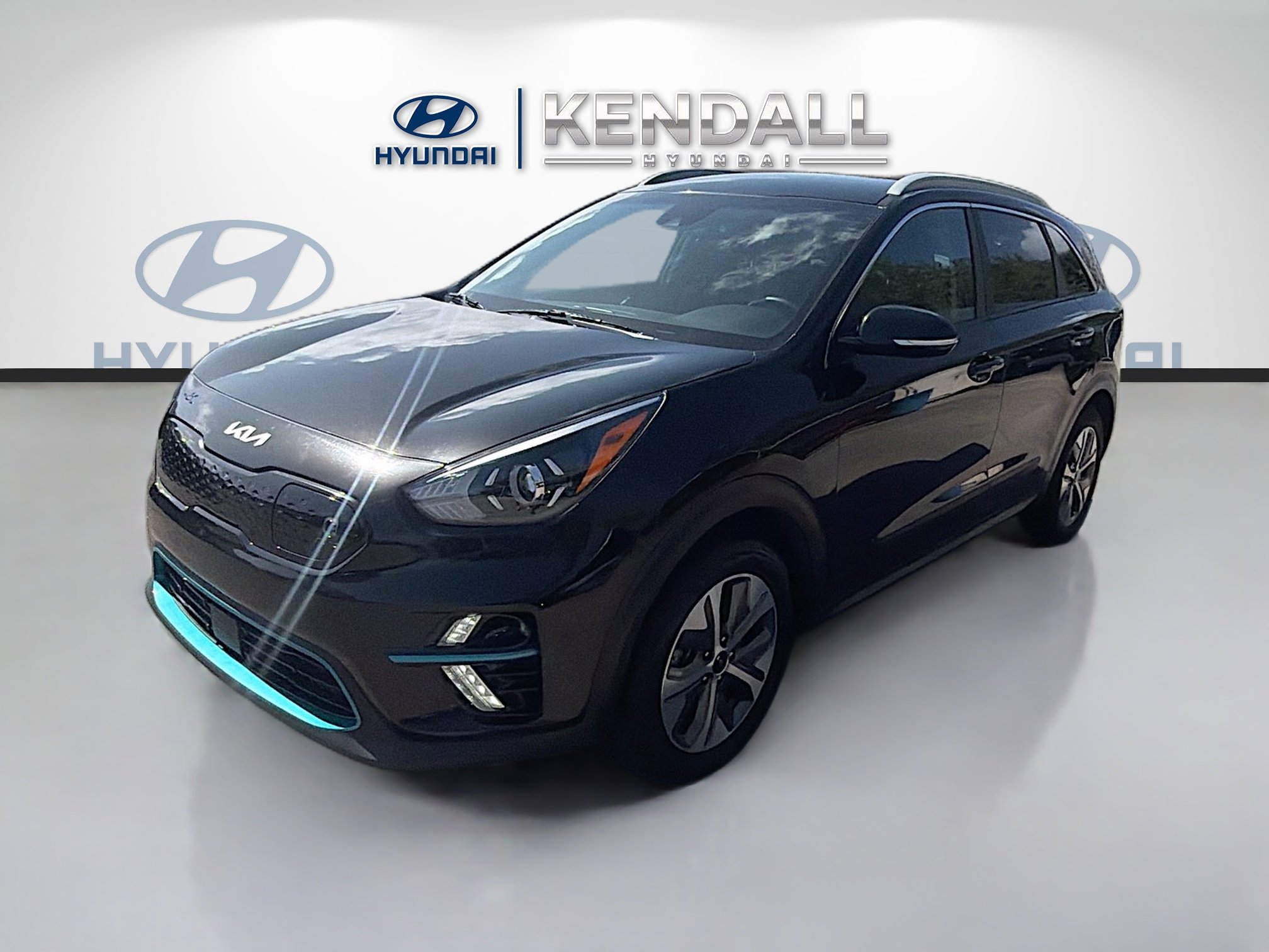 Used 2022 Kia Niro EX image 3