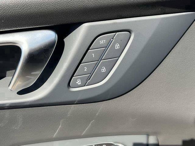 New 2026 Buick Enclave Sport Touring w/ Power Package FWD image 17