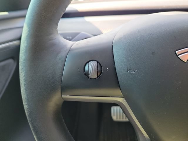 Used 2022 Tesla Model Y Performance AWD/4WD image 23