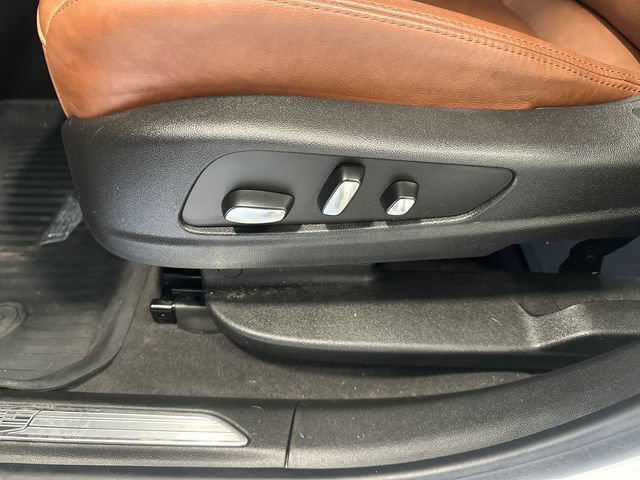 Certified 2025 Cadillac XT5 Sportv AWD/4WD image 23