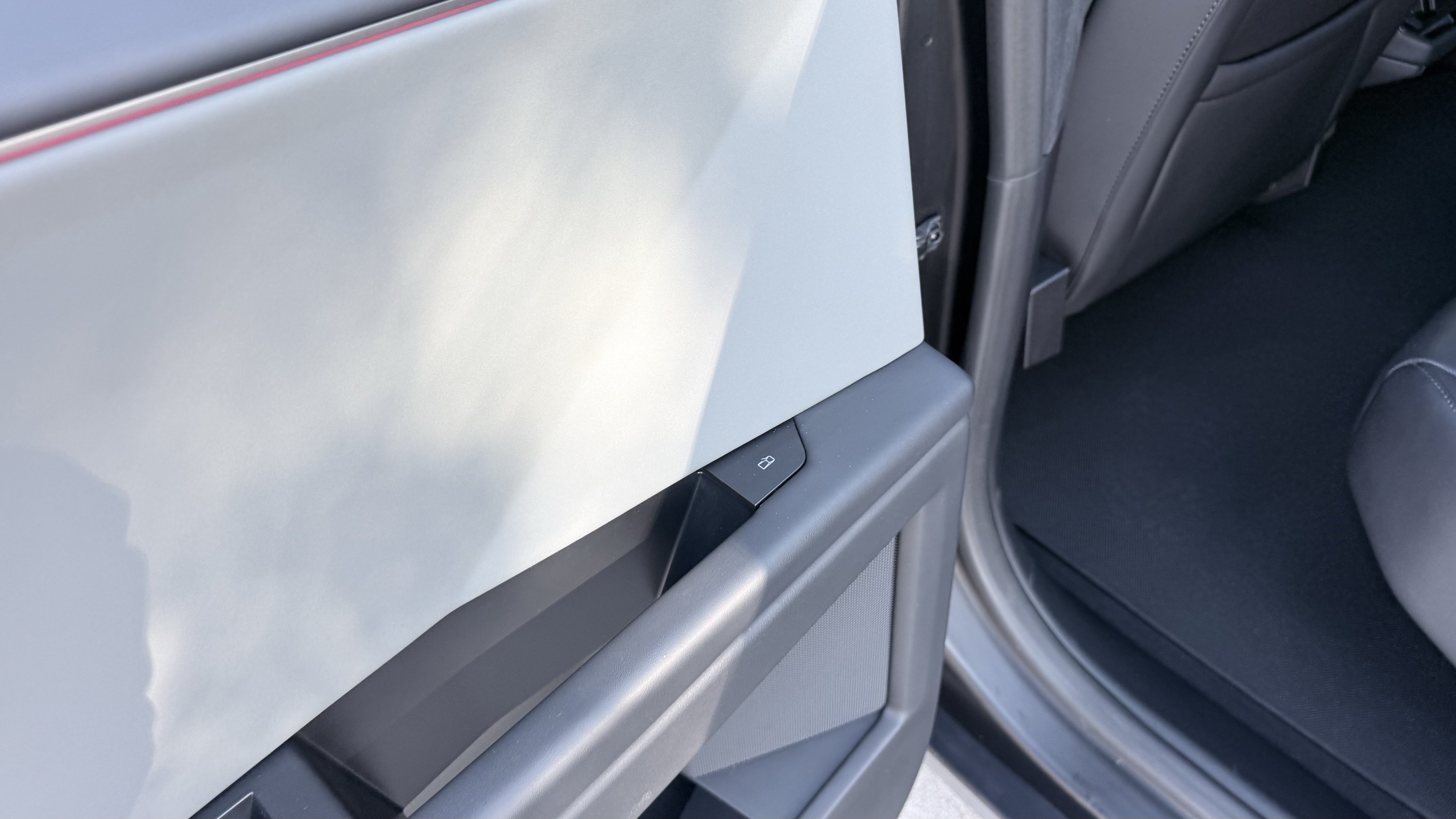 Used 2024 Tesla Cybertruck AWD Crew Cab image 27