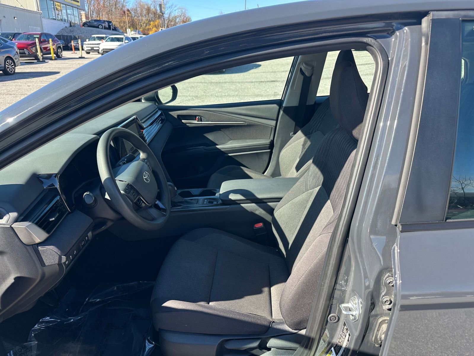 Used 2025 Toyota Camry LE image 25