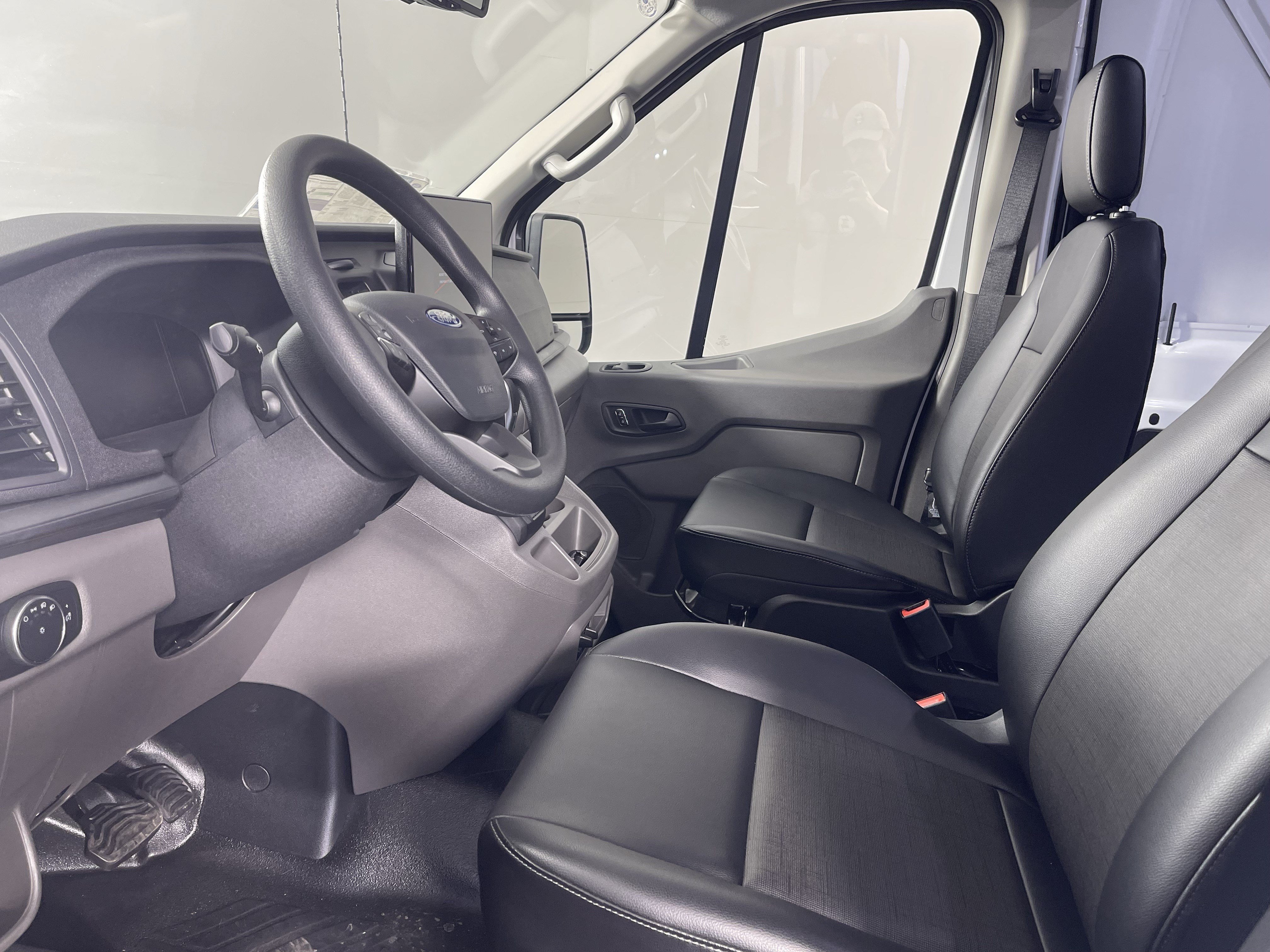 New 2026 Ford Transit 350 148 High Roof Extended DRW AWD/4WD image 9
