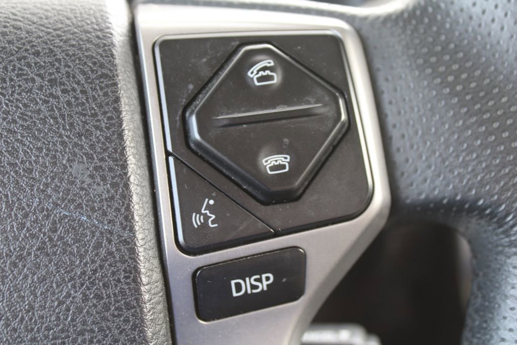 Used 2018 Toyota 4Runner SR5 Premium image 32