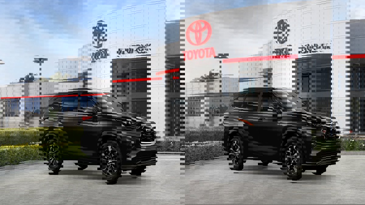 New 2026 Toyota Highlander XLE image 14