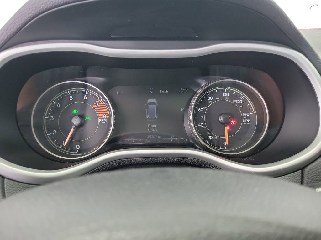 Used 2017 Jeep Cherokee Trailhawk image 26