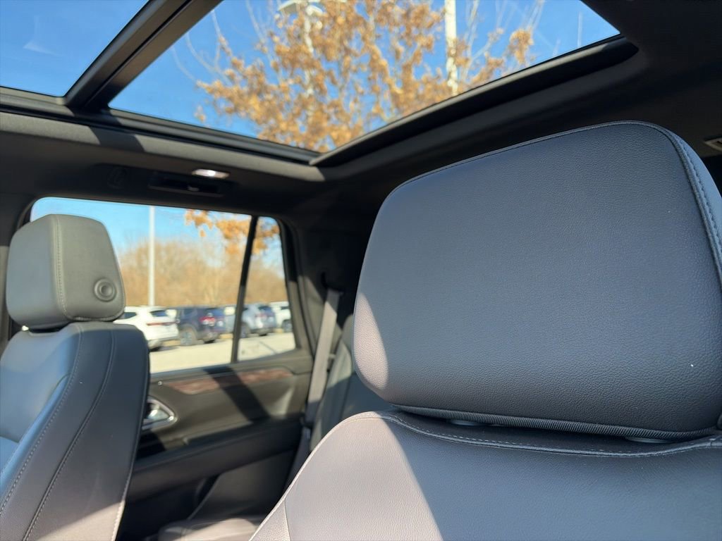 Used 2024 Chevrolet Tahoe Z71 w/ Z71 Off-Road Package image 21