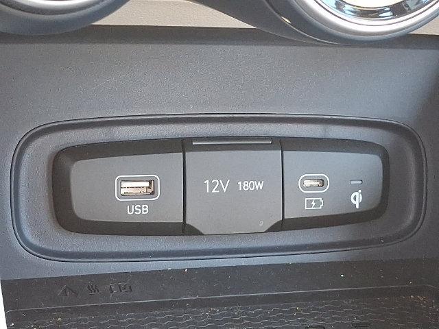 Certified 2026 Hyundai Venue SEL FWD image 22
