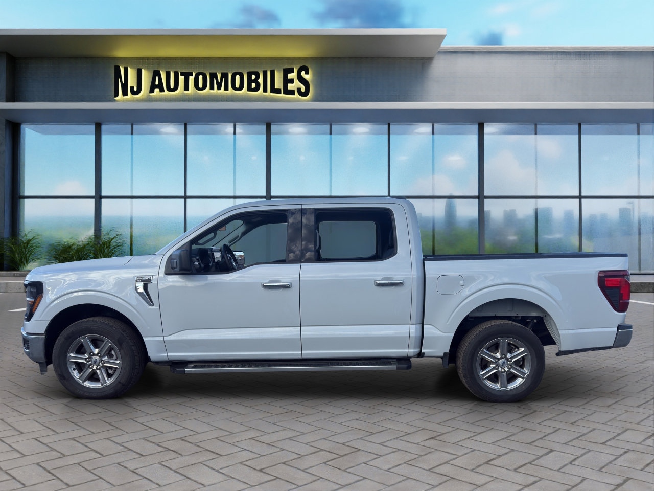 Used 2025 Ford F150 XLT w/ Equipment Group 301A Standard image 4