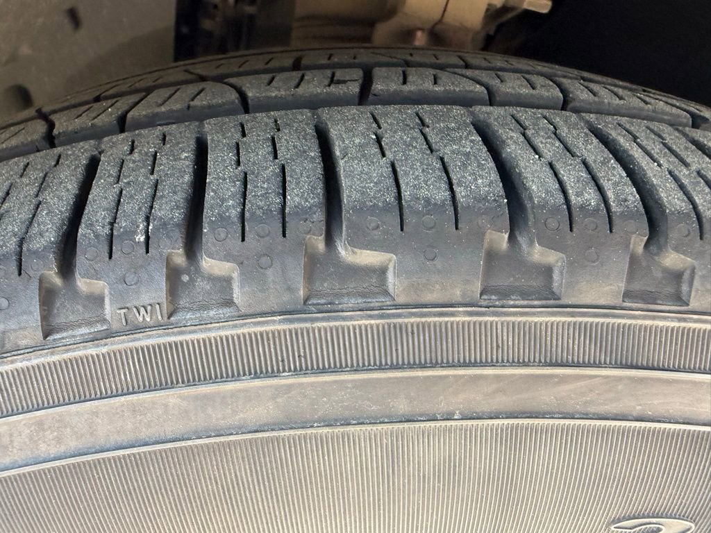 Used 2020 Land Rover Range Rover Sport SE image 25