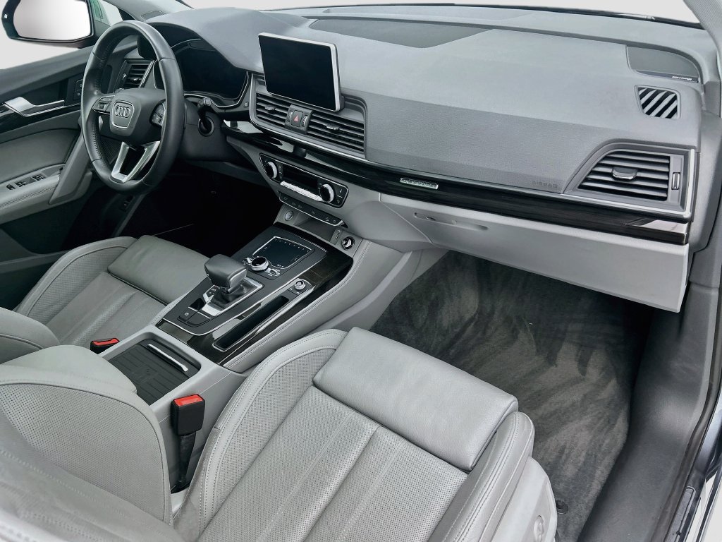 Used 2019 Audi Q5 Premium Plus AWD/4WD image 16