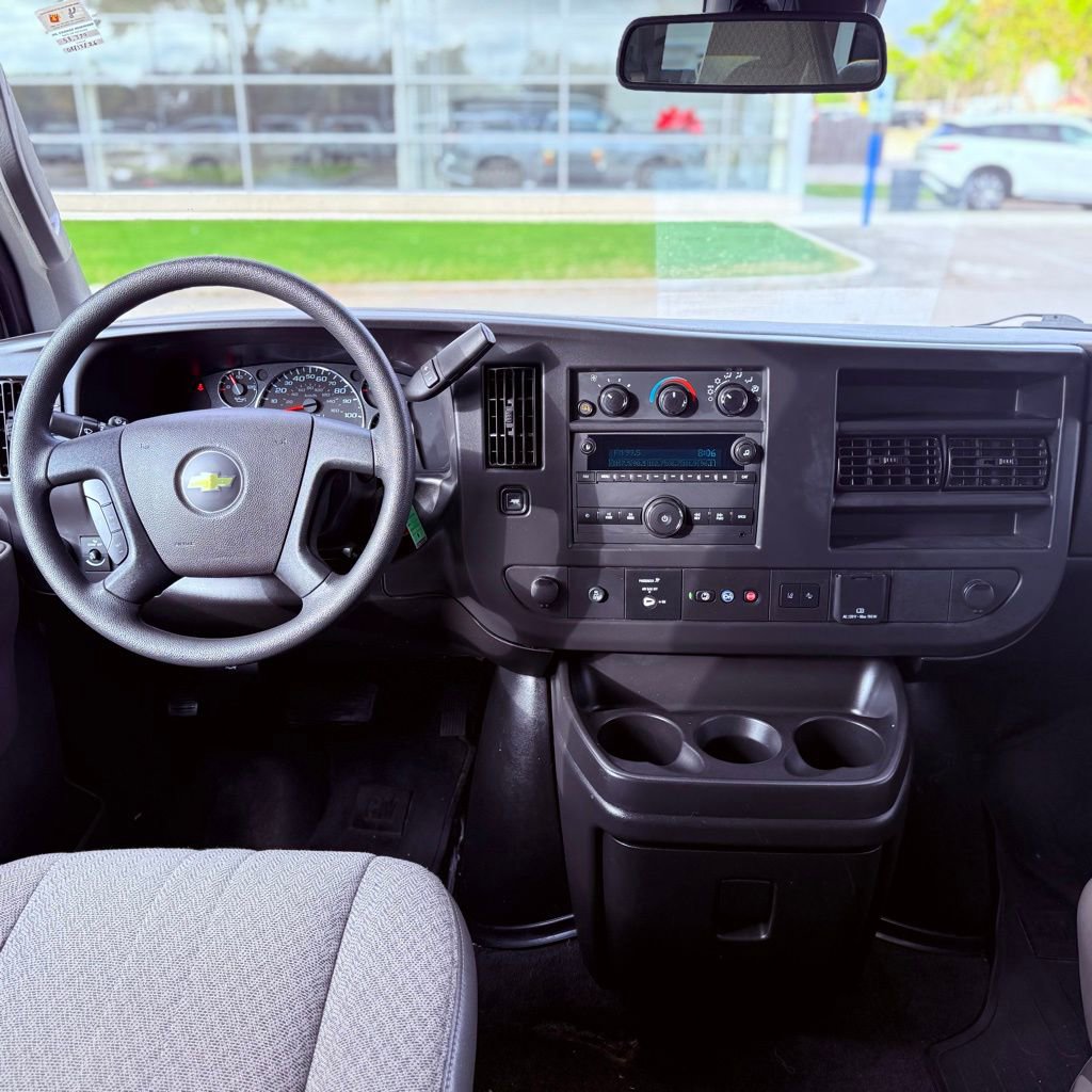 Used 2025 Chevrolet Express 3500 LT w/ LT Preferred Equipment Group image 10