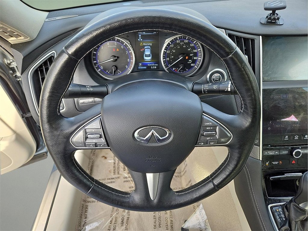 Used 2017 INFINITI Q50 3.0t Premium w/ Driver Assistance Package image 21