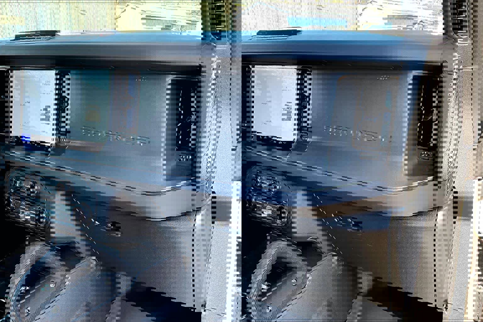 Certified 2025 Ford Bronco Badlands image 19