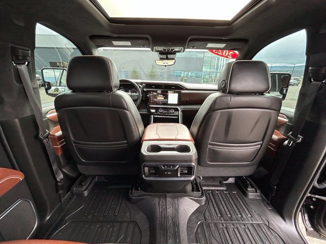Used 2025 GMC Sierra 3500 Denali Ultimate AWD/4WD image 42