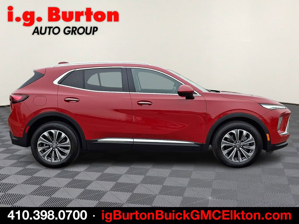 Used 2025 Buick Envision Preferred image 7