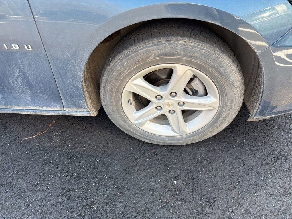Used 2024 Chevrolet Malibu LS w/ LPO, Floor Liner Package FWD image 15