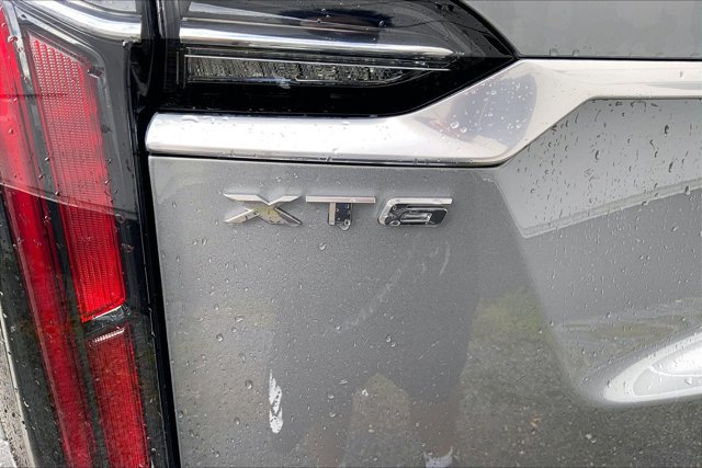 Used 2025 Cadillac XT6 Sport AWD/4WD image 7