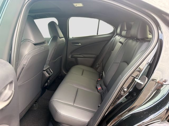 New 2026 Lexus UX 300h FWD image 20