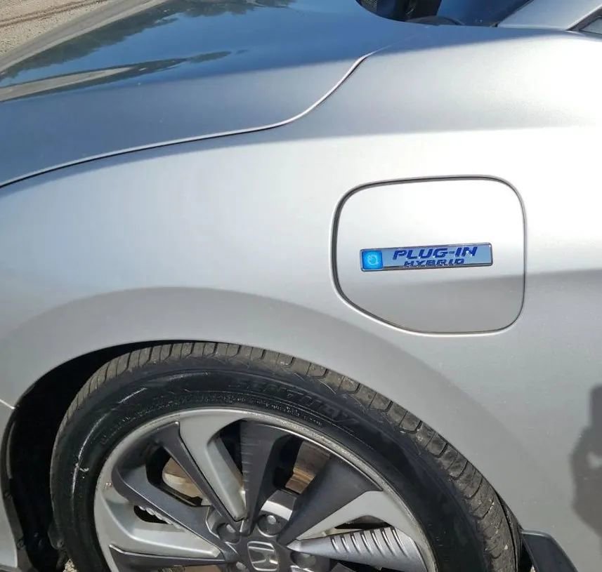 Used 2018 Honda Clarity Touring image 17