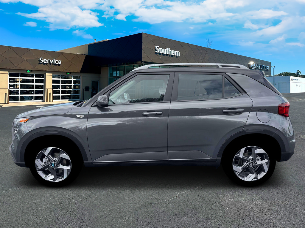 New 2026 Hyundai Venue SEL FWD image 3