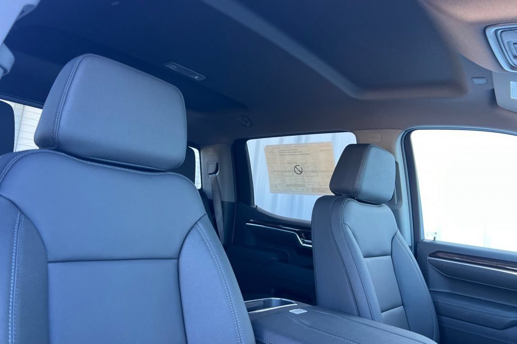 New 2026 GMC Sierra 1500 Elevation w/ Elevation Premium Package AWD/4WD image 13