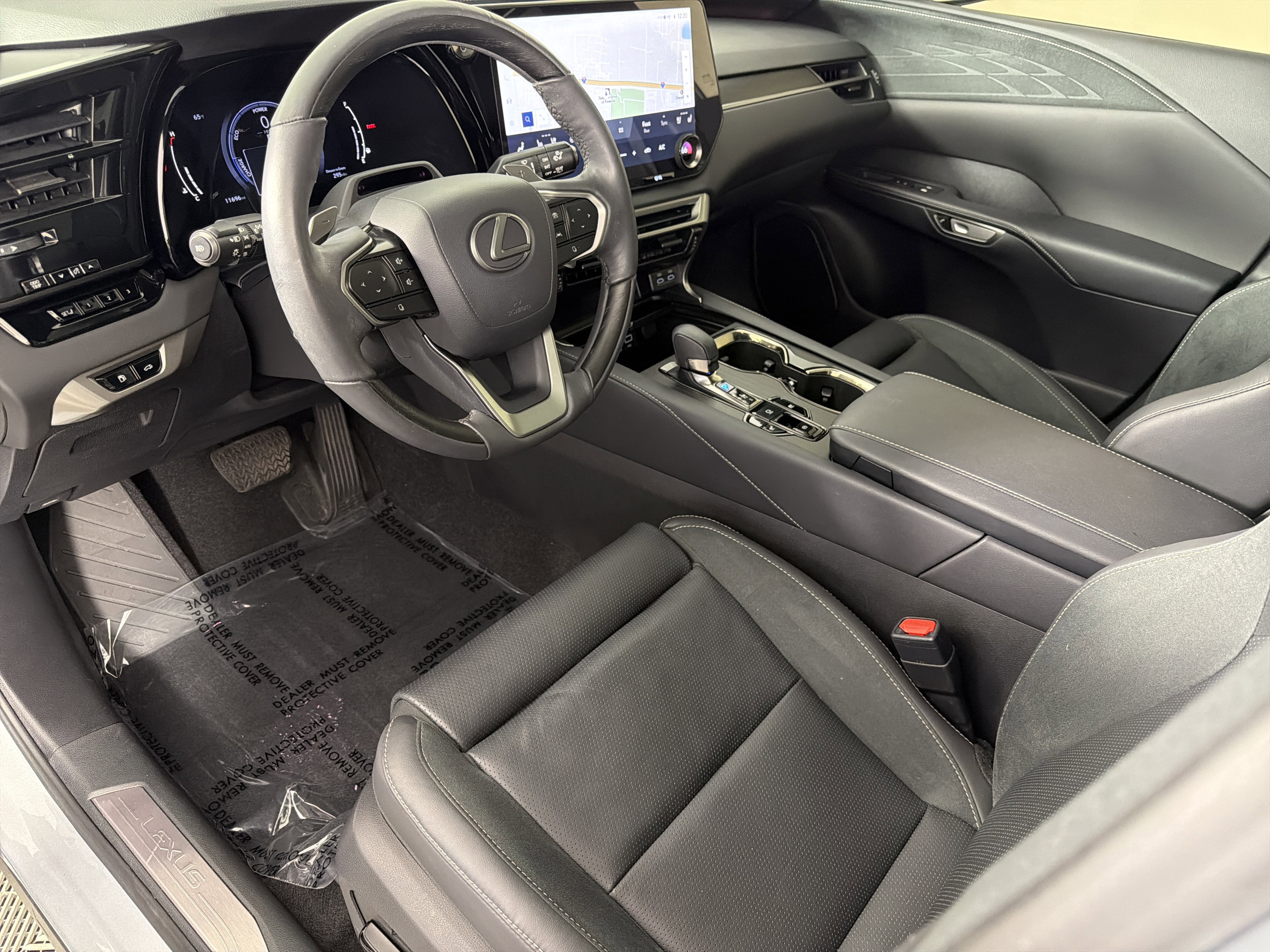 Used 2023 Lexus RX 350 w/ Accessory Package (Z1) AWD/4WD image 20
