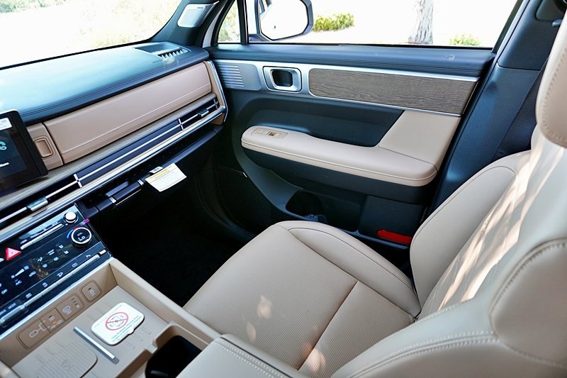 New 2025 Hyundai Santa Fe Limited image 28